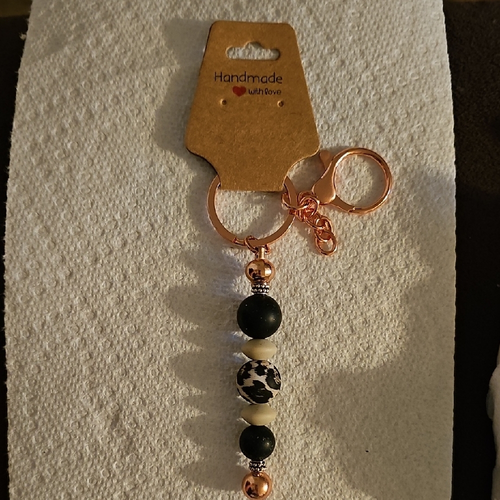 Handmade Beaded Keyfinder Purse Keychain with Black and Cream Beads